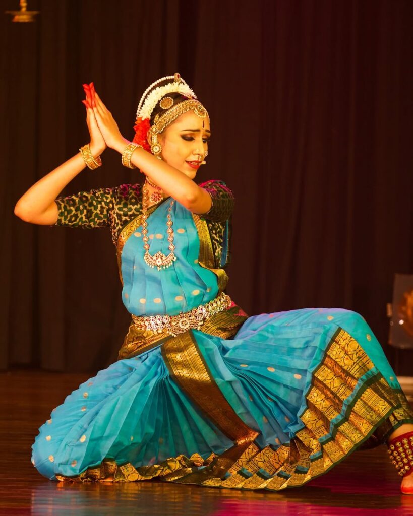 Bharatanatyam dance